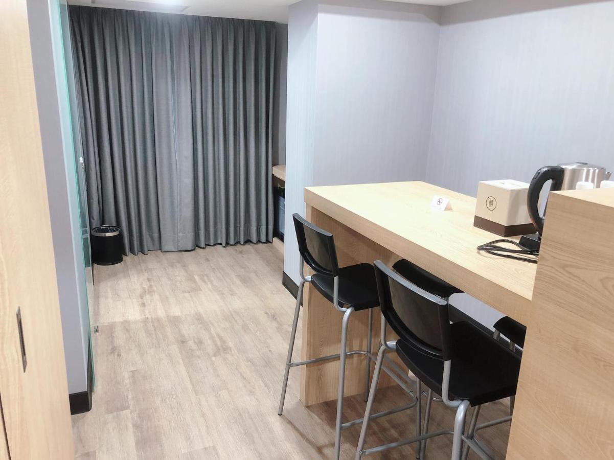 Cy Hotel Tajpej Kültér fotó