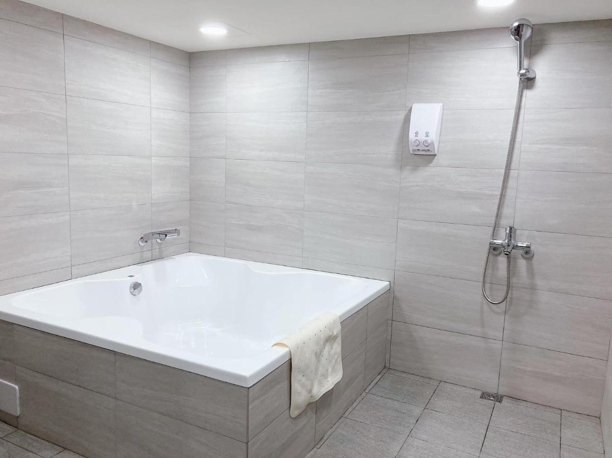 Cy Hotel Tajpej Kültér fotó